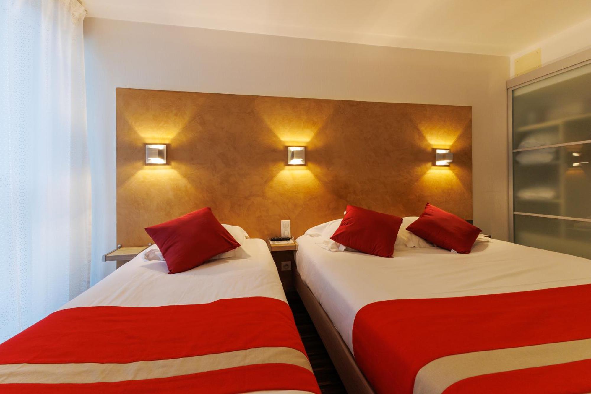 Logis Hotel Le Rochelois La Rochelle  Exterior photo