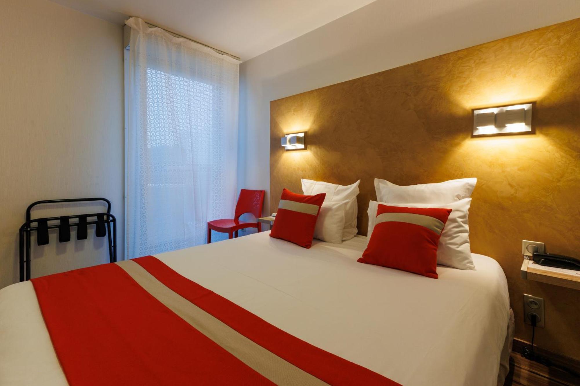Logis Hotel Le Rochelois La Rochelle  Exterior photo