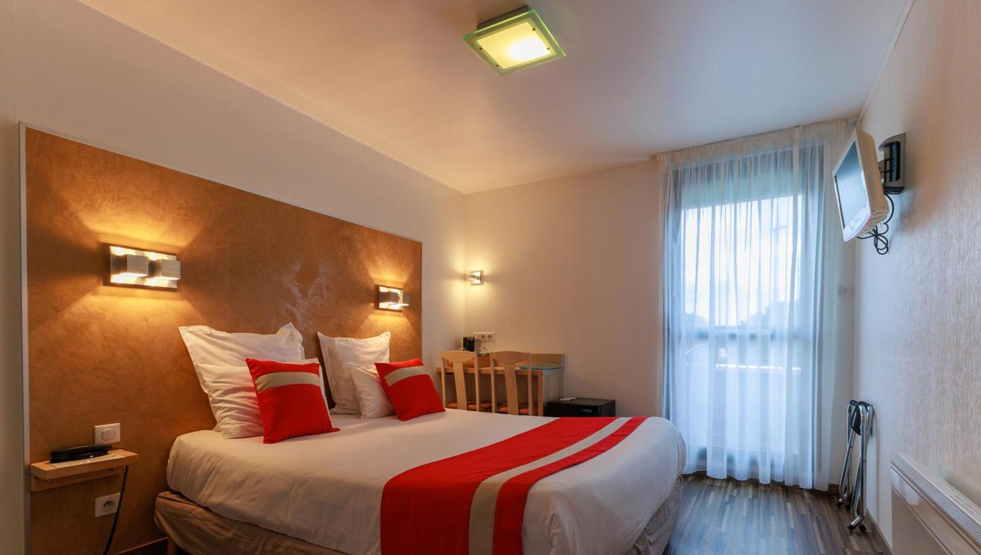 Logis Hotel Le Rochelois La Rochelle  Exterior photo